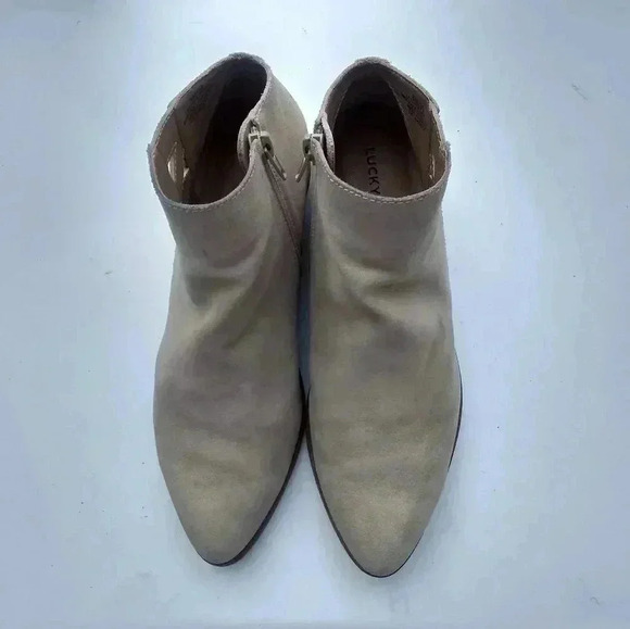 Lucky Brand Womens Jakeela Ankle Boots Beige Leather Pointed Toe Zip Cutout 8 M - Picture 5 of 9